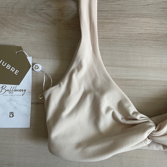 BuffBunny Twisted Sports Bra - Picture 3 of 15